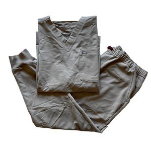 Men’s FIGS Scrub Boulder Color Set
